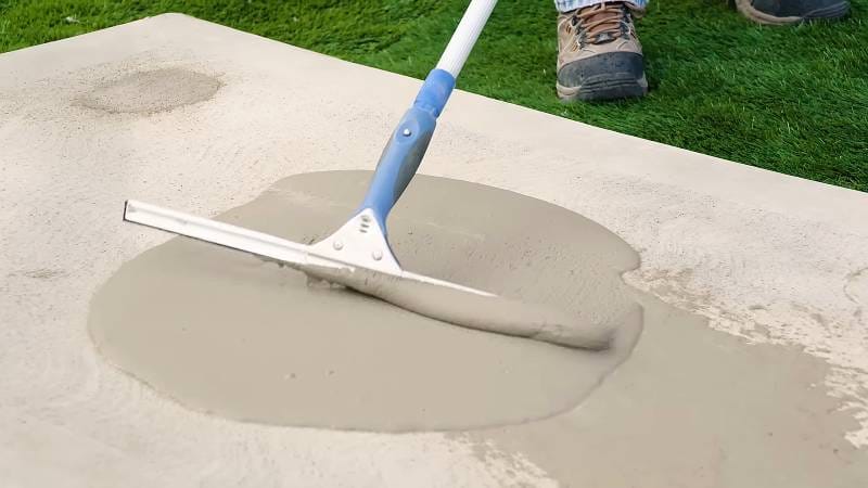 concrete overlay used for resurfacing a concrete driveway concrete overlay used for resurfacing a concrete driveway