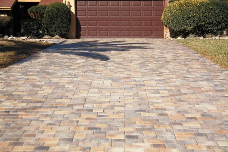 concrete-paver-driveway